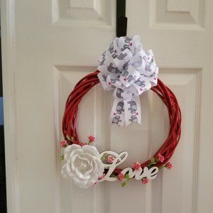 San Valentine's door wreath,13" "Red Love" NEW whi